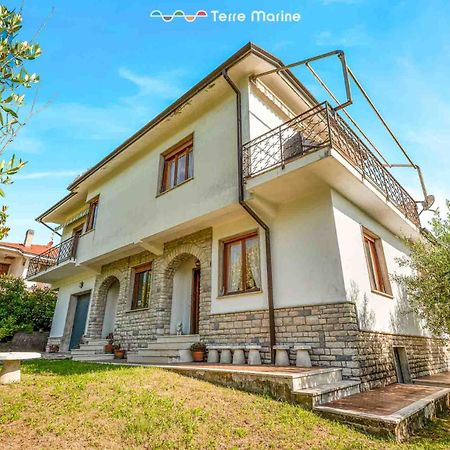 Villa Pina Ricco del Golfo di Spezia Exterior photo